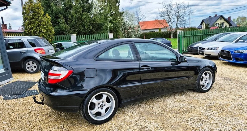 Mercedes-Benz Klasa C cena 14900 przebieg: 236000, rok produkcji 2004 z Nowogród małe 596